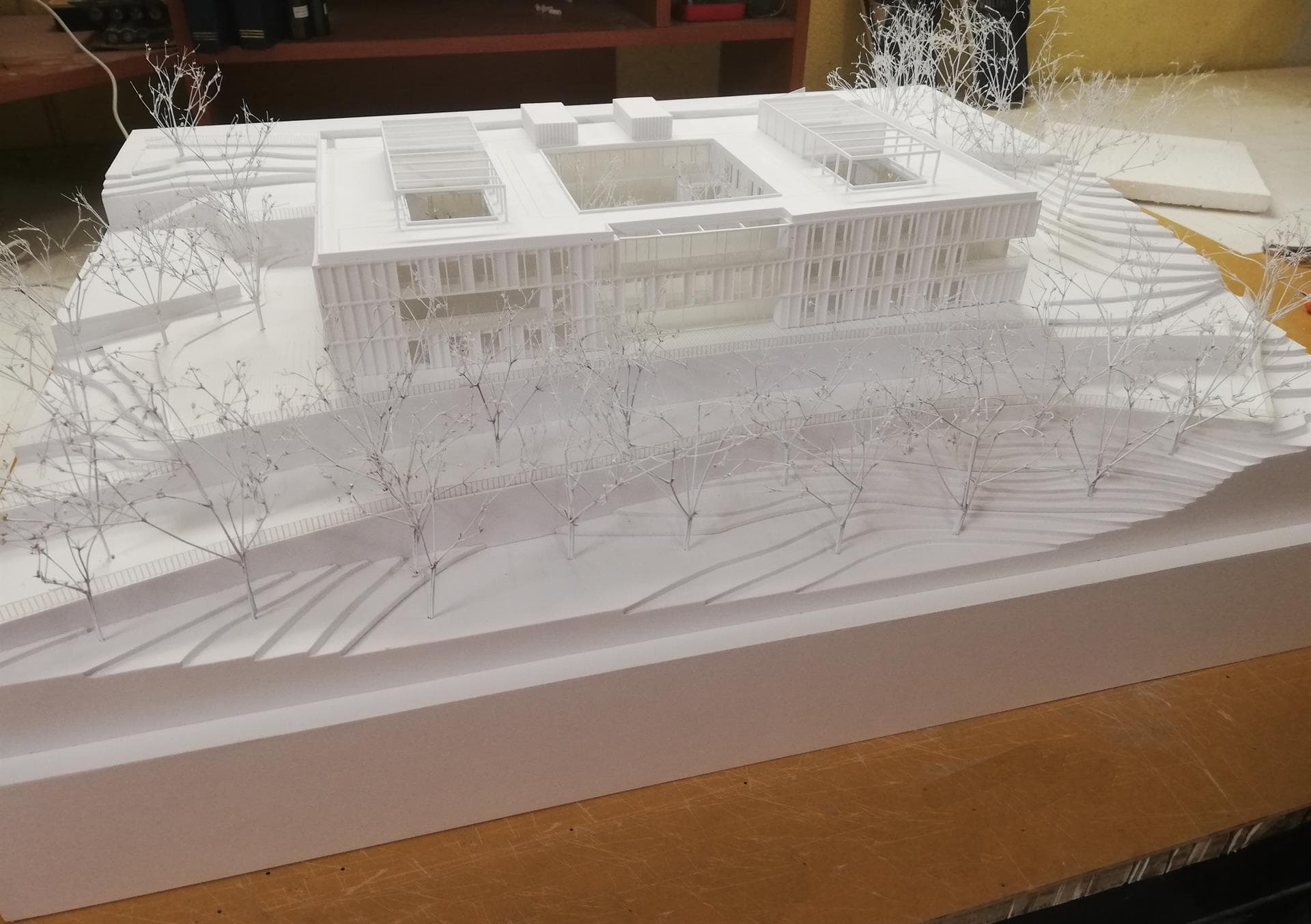 Creamos las maquetas y prototipos con variedad de materiales